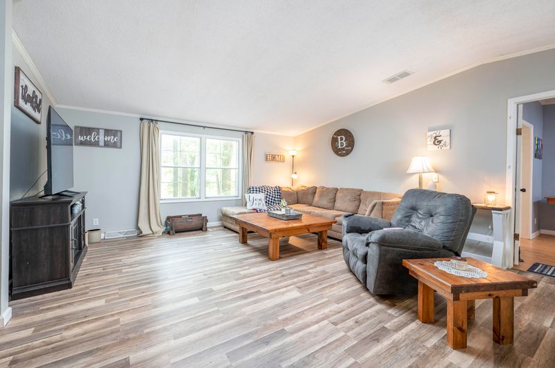 612 Mccrystal Cir, Moncks Corner, SC 29461