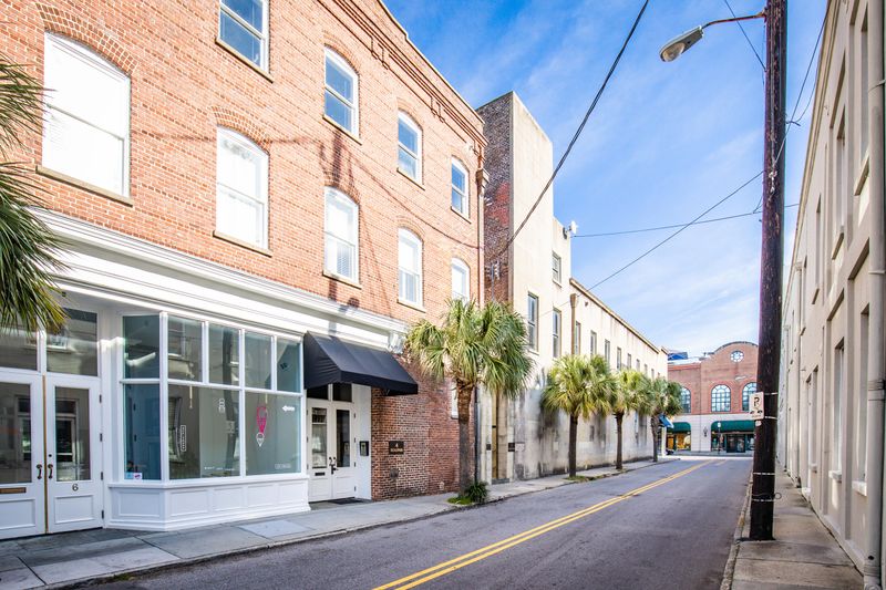 4 Beaufain St #306, Charleston, SC 29401