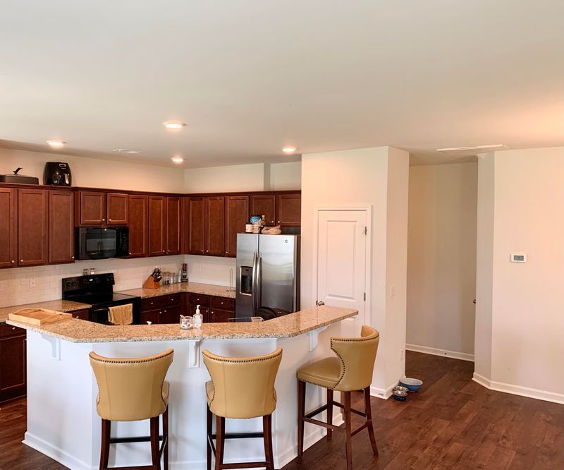 130 Lakestone Rd, Moncks Corner, SC 29461