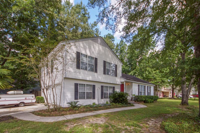 8103 Halifax Way, North Charleston, SC 29420