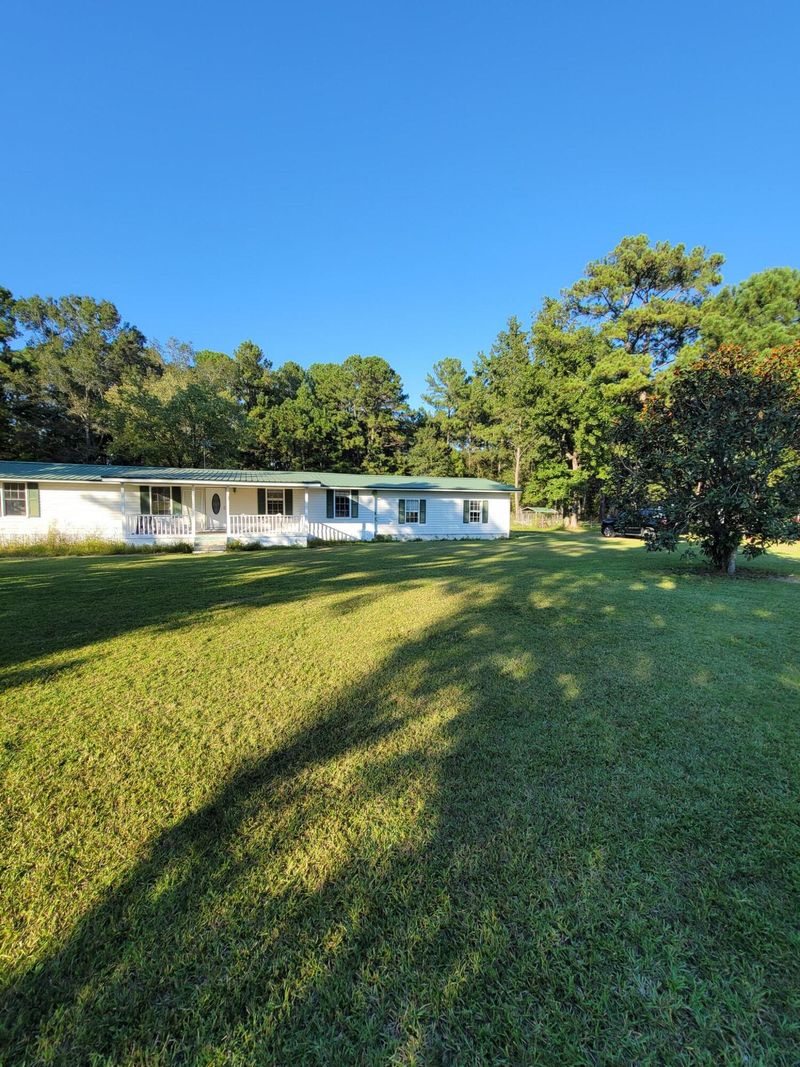 1192 Bethera Rd, Bonneau, SC 29431