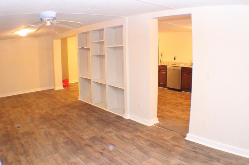 1192 Bethera Rd, Bonneau, SC 29431