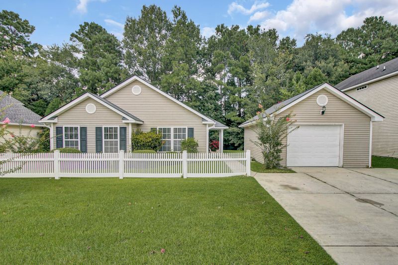 323 Sunburst Way, Summerville, SC 29483