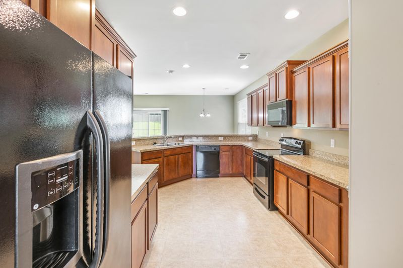 129 Rawlins Dr, Summerville, SC 29485