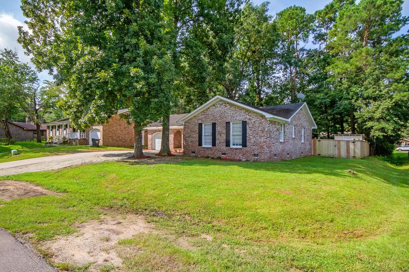 200 Finch St, Ladson, SC 29456