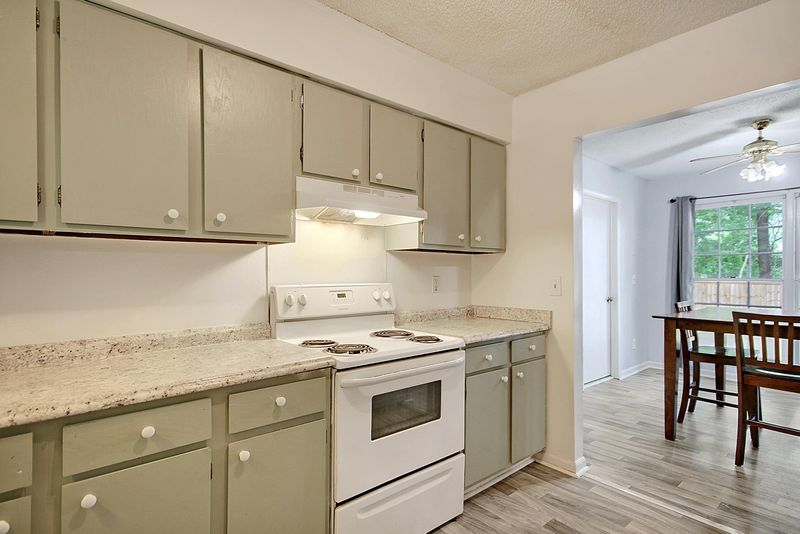 200 Finch St, Ladson, SC 29456