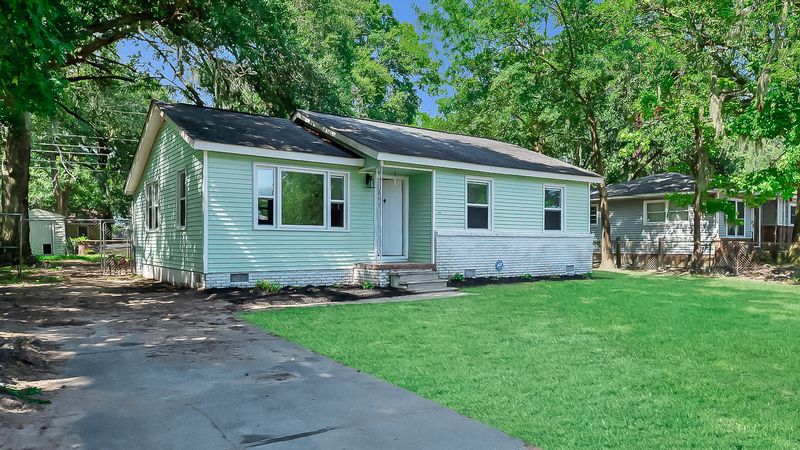 5128 Dorchester Rd, North Charleston, SC 29418