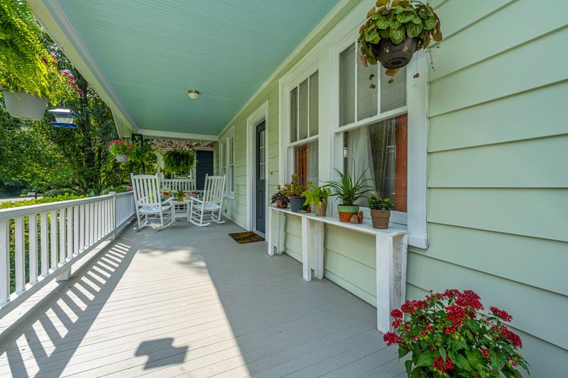 224 Magnolia Rd, Charleston, SC 29407