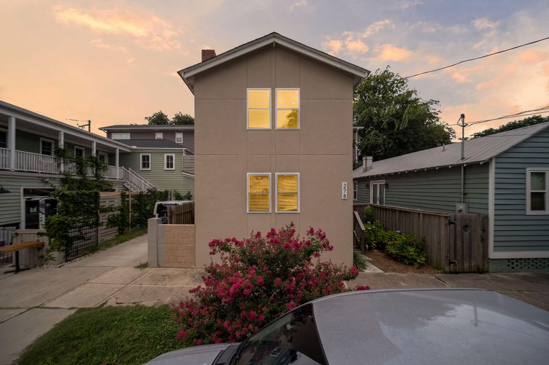 278 Ashley Ave, Charleston, SC 29403