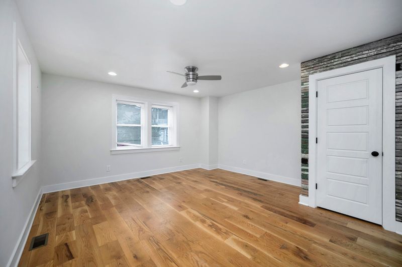 278 Ashley Ave, Charleston, SC 29403
