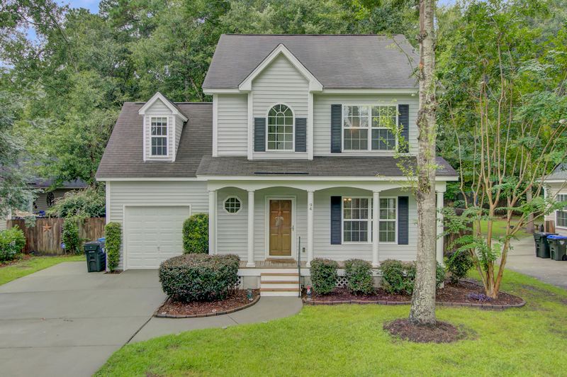 94 Sugarplum Dr, Summerville, SC 29485