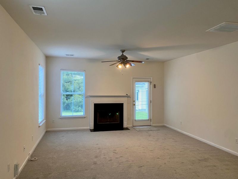 543 Delafield Dr, Summerville, SC 29483