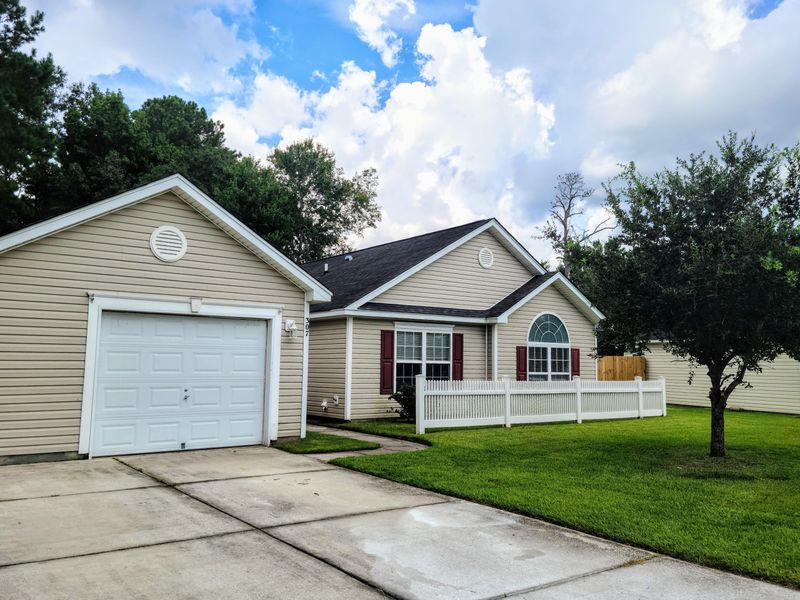 307 Coosawatchie St, Summerville, SC 29485