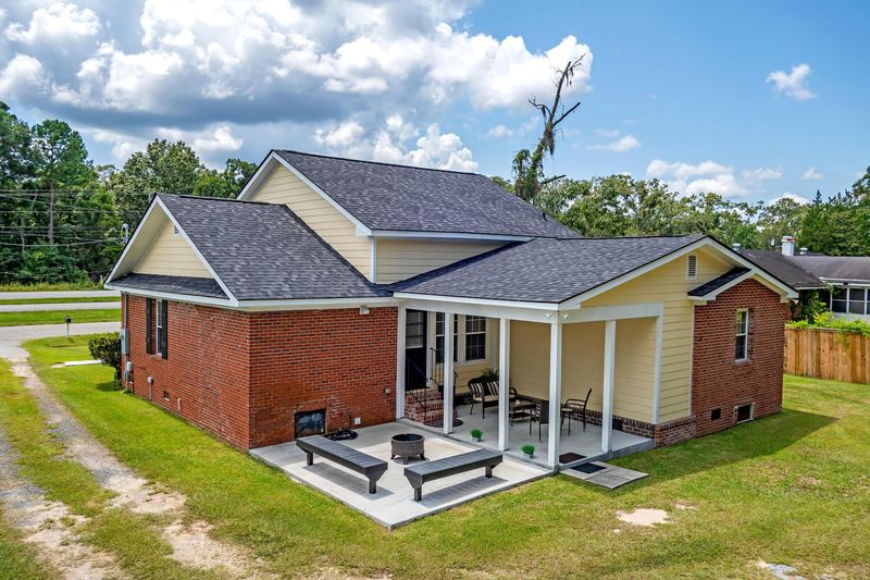 2912 Marginal Rd, Charleston, SC 29414