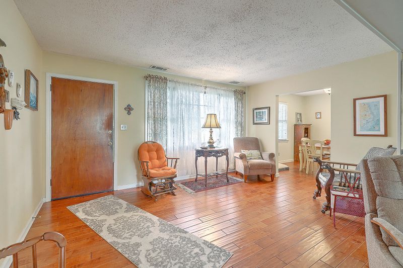761 Cutter Dr, Charleston, SC 29412