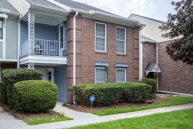 2923 Barrington Ln, Charleston, SC 29414