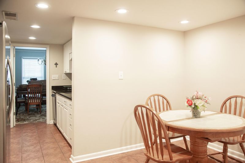 2923 Barrington Ln, Charleston, SC 29414