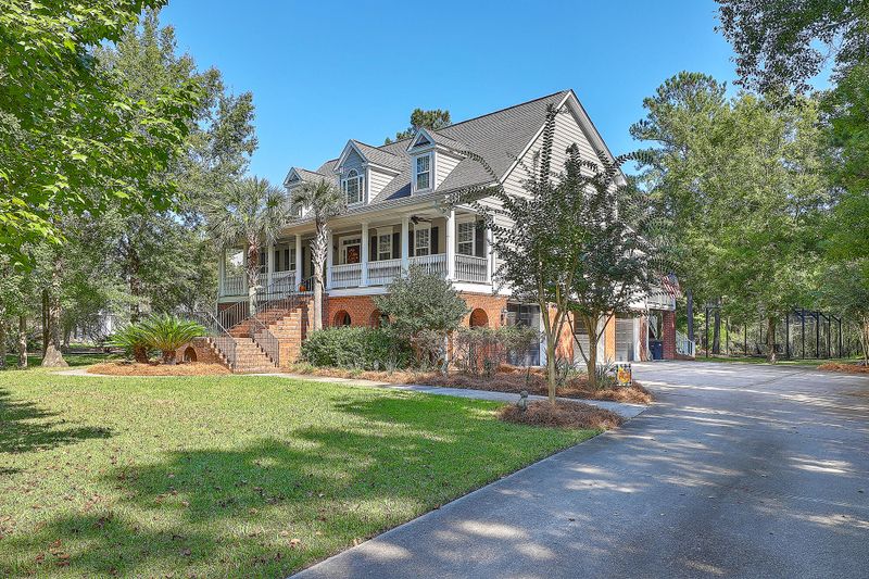 3750 Saint Ellens Dr, Mount Pleasant, SC 29466