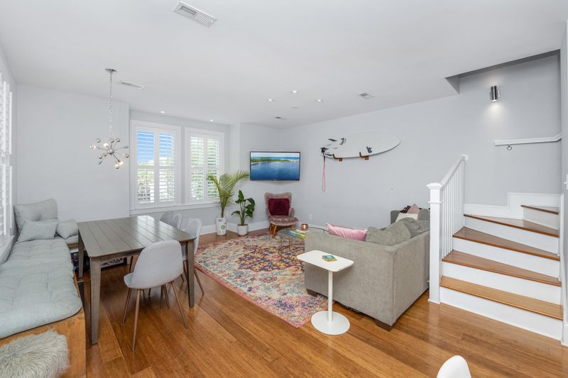 9 Dereef Ct, Charleston, SC 29403