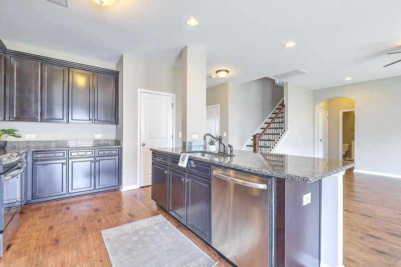 423 Mountain Laurel Cir, Goose Creek, SC 29445
