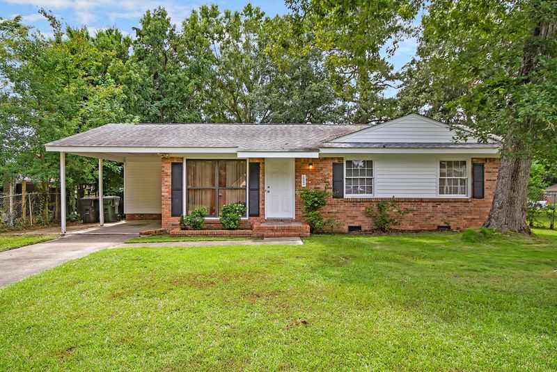 122 Maple Dr, Goose Creek, SC 29445