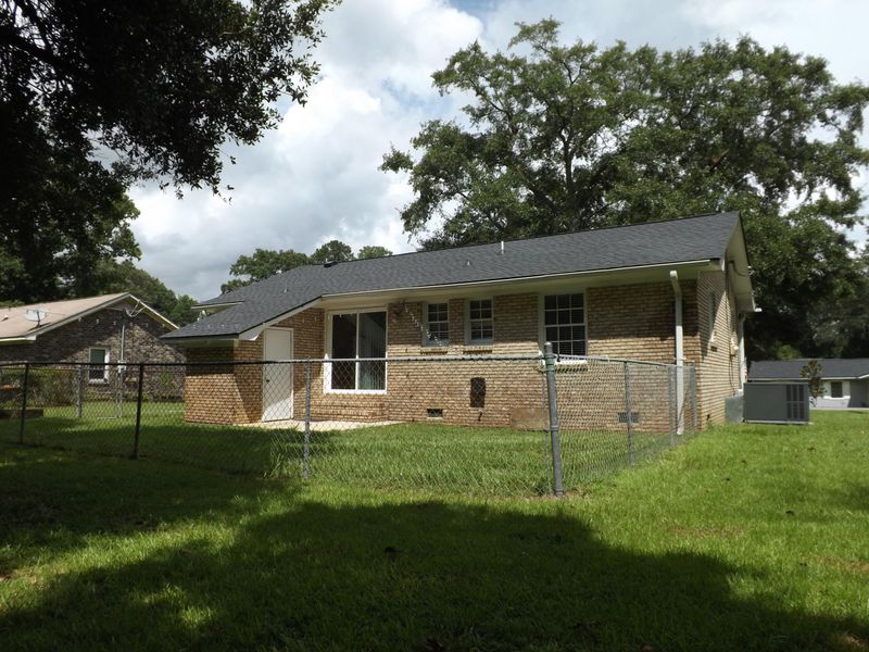 152 Giles Dr, Goose Creek, SC 29445