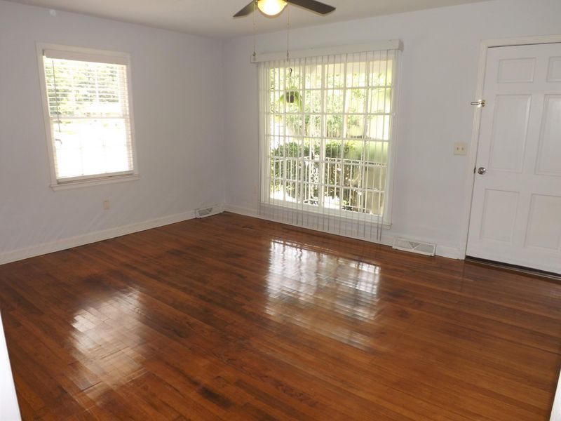 152 Giles Dr, Goose Creek, SC 29445