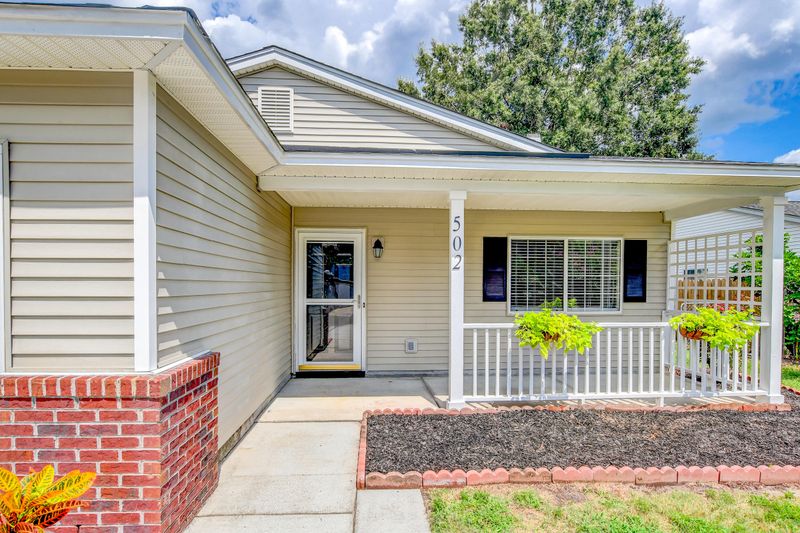 502 Navaho Blvd, Summerville, SC 29483