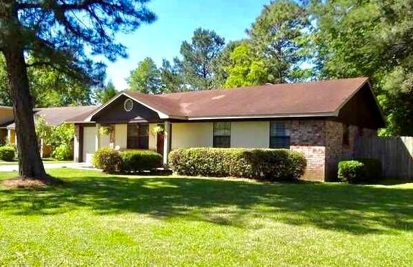 102 Carriage Ct, Summerville, SC 29486