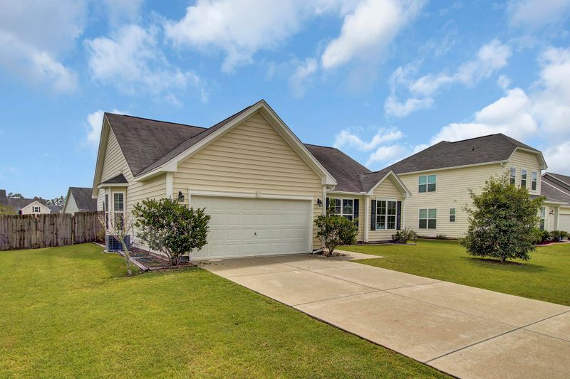 3016 Gulfstream Ln, Ridgeville, SC 29472