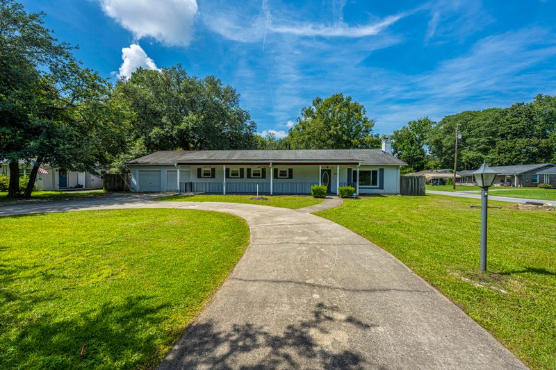 5917 Arbor Rd, Hanahan, SC 29410