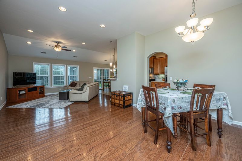 9655 S Carousel Cir, Summerville, SC 29485