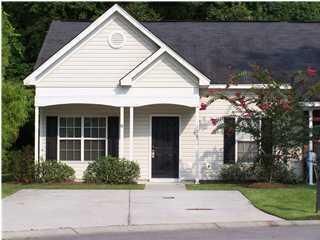 124 Stewart Pl, Summerville, SC 29485