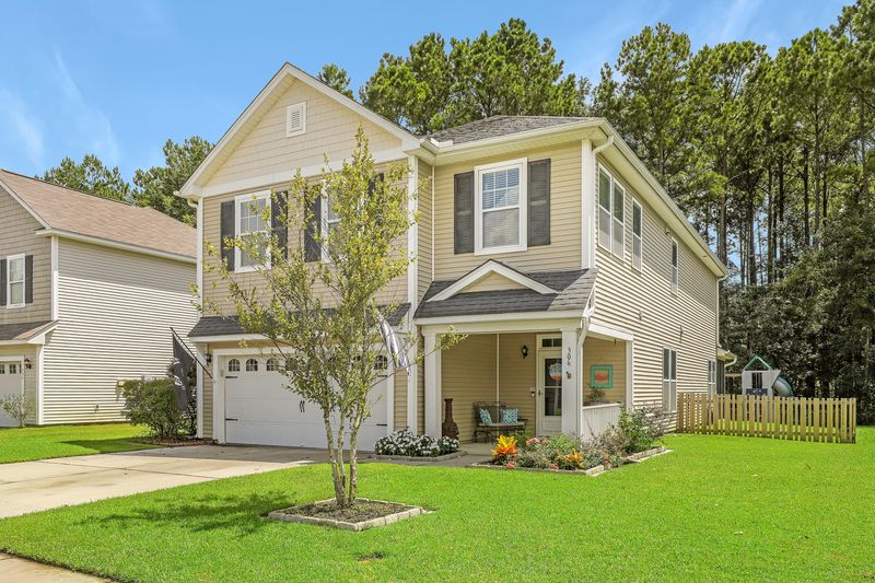 306 Killarney Trl, Moncks Corner, SC 29461