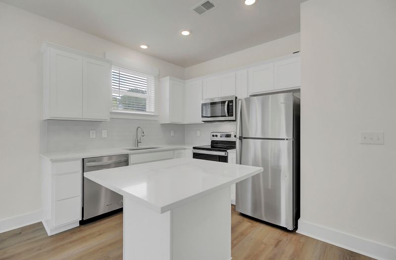 1549 Evergreen St, Charleston, SC 29407