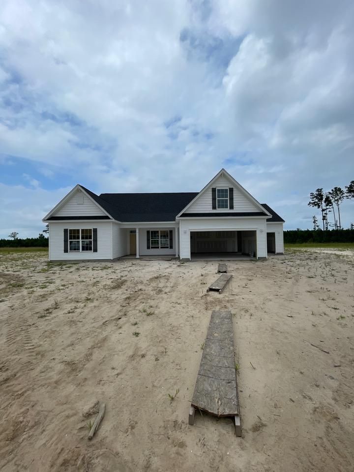 166 Lakelyn Rd, Moncks Corner, SC 29461
