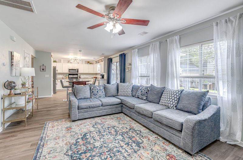 13 Wheatfield Dr, Summerville, SC 29485