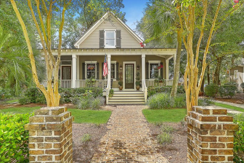 2281 Daniel Island Dr, Charleston, SC 29492