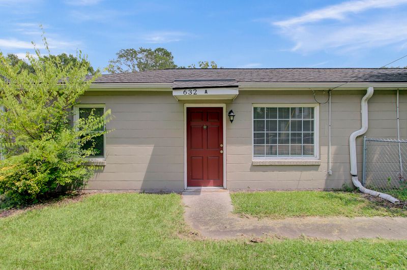 632 White Oak Dr #A & B, Charleston, SC 29407
