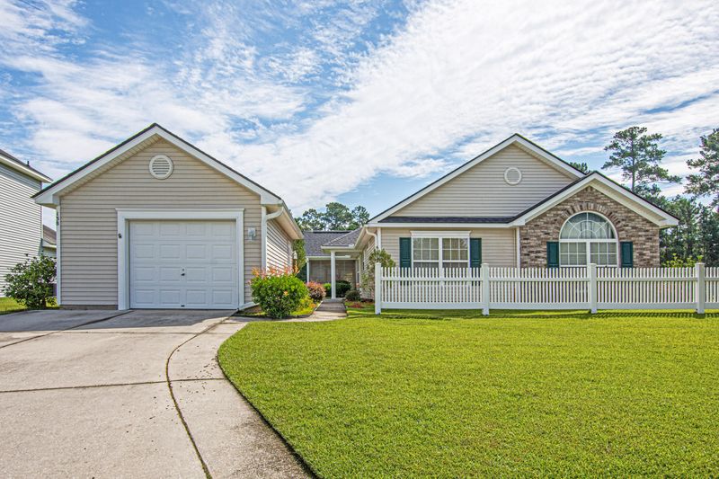 138 Savannah River Dr, Summerville, SC 29485
