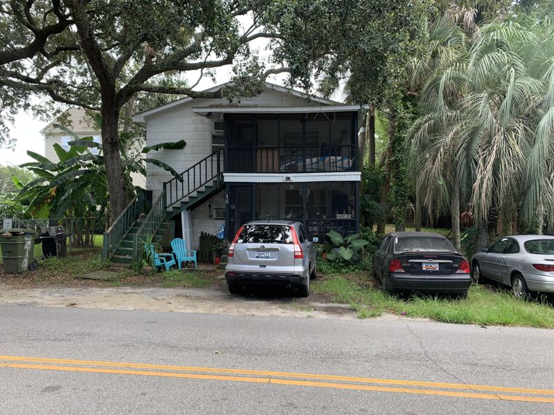 318 E Cooper Ave, Folly Beach, SC 29439