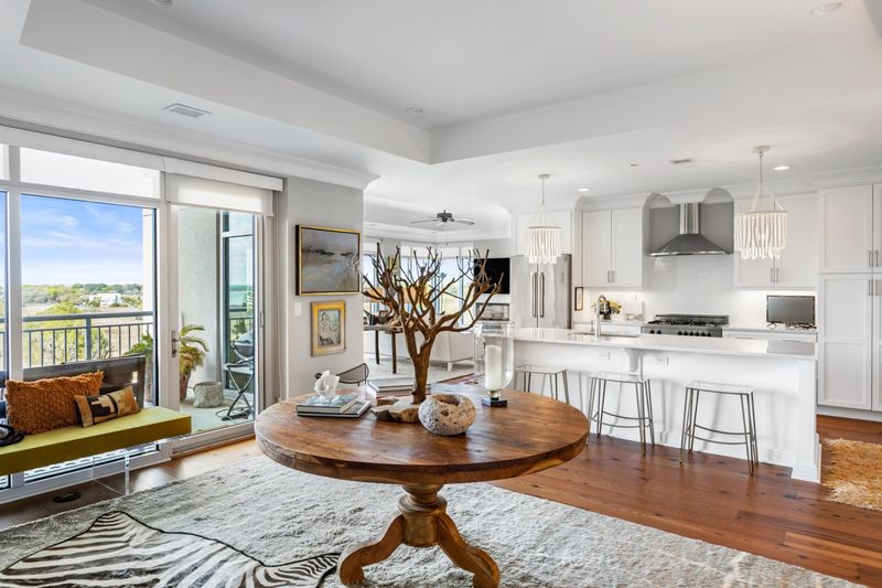 155 Wingo Way #468, Mount Pleasant, SC 29464