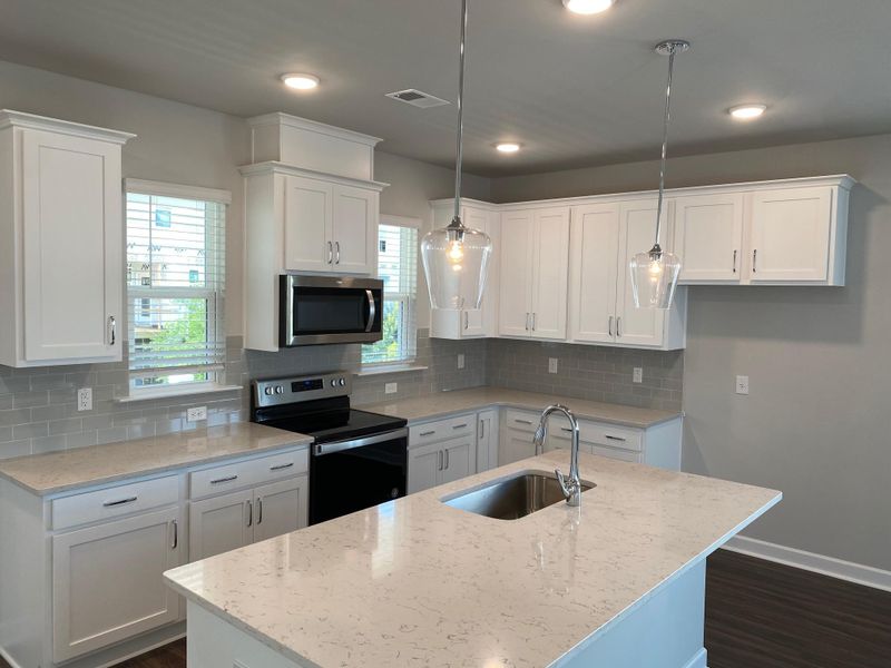 685 Mclernon Tc, Johns Island, SC 29455