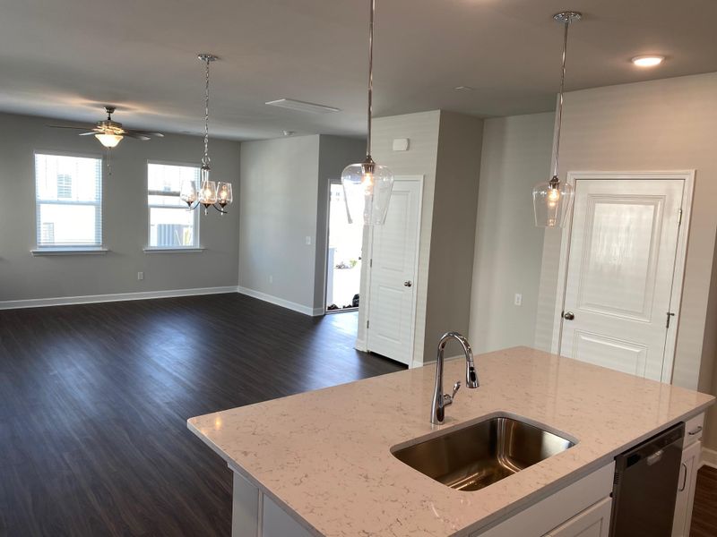 685 Mclernon Tc, Johns Island, SC 29455