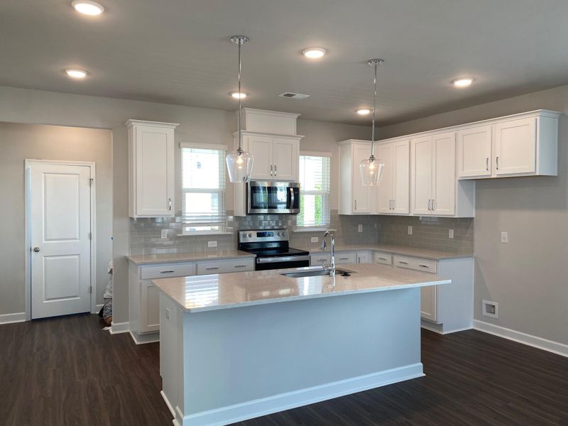 685 Mclernon Tc, Johns Island, SC 29455