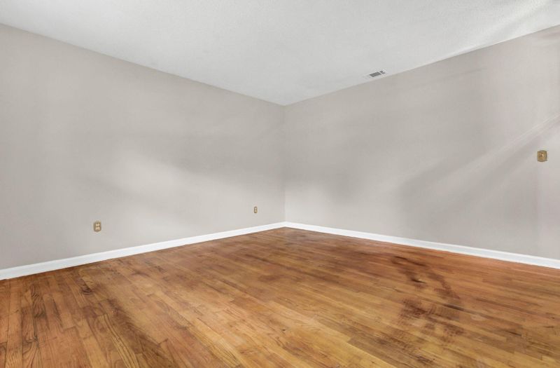 410 Sarah Dr, Goose Creek, SC 29445