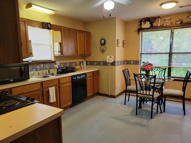 110 Mossy Oaks Ave, Goose Creek, SC 29445