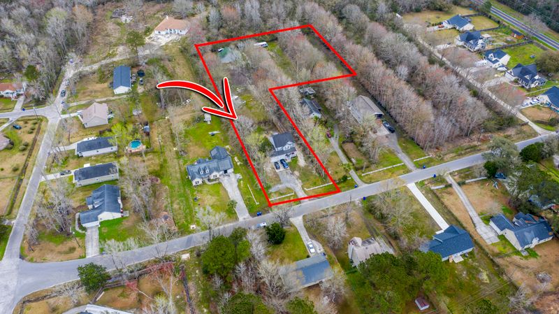 5034 Manor Rd, Hollywood, SC 29449