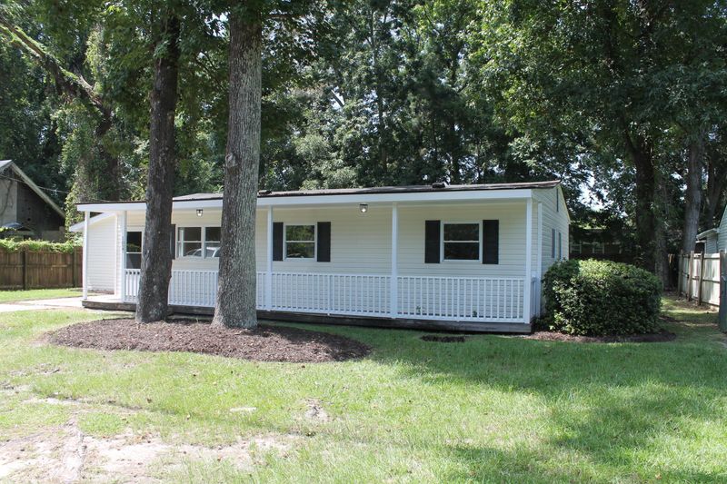 1027 Nottingham Dr, Charleston, SC 29407