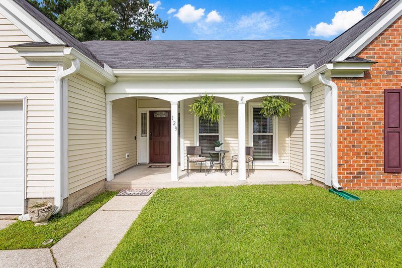 129 Ashton Dr, Goose Creek, SC 29445